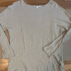 Womens *Michael Kohrs* sweater. Tan. High low hem. Size M